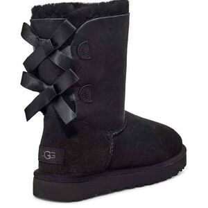 UGG Bailey Bow 'Black' Winter Boot Size 4